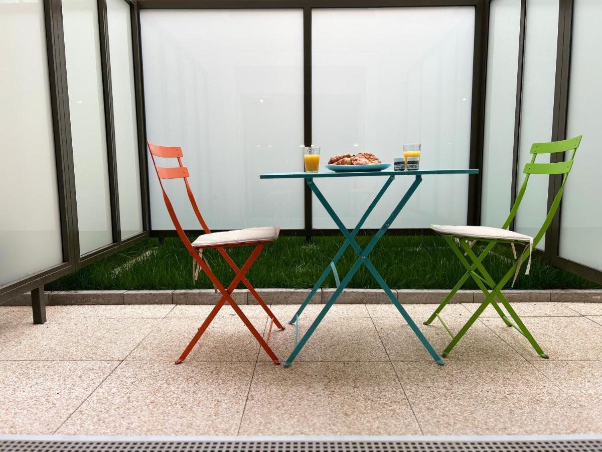 Studio Spacieux 4 Personnes Avec Terrasse Privee & Bureau - Gare A 4Min, Paris En 30Min Villiers-sur-Marne Eksteriør billede